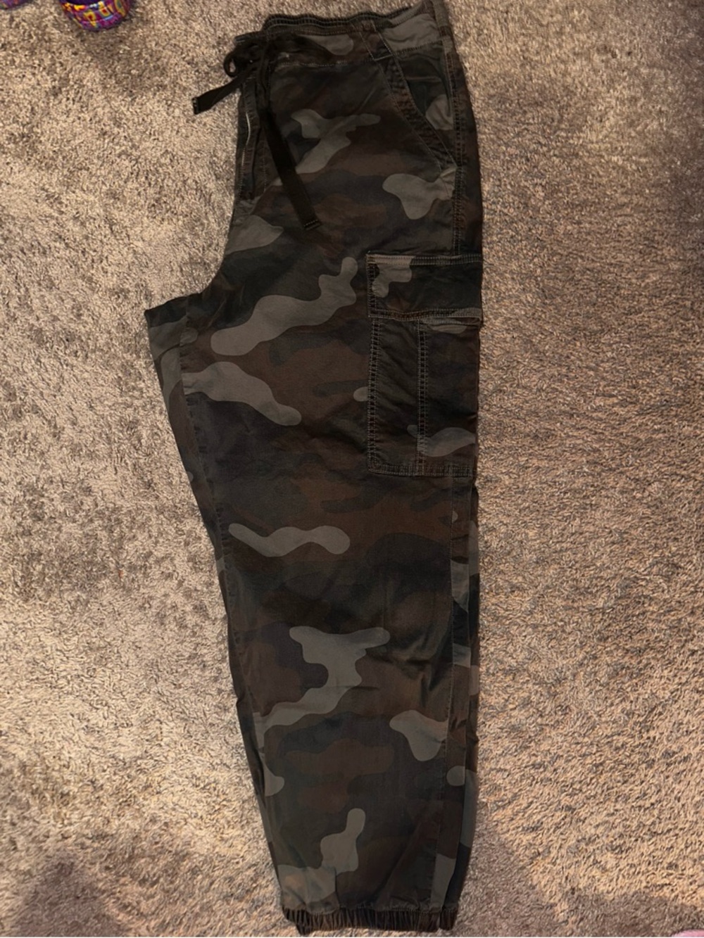Women’s 18 SHORT - Camo Cargo Jogger Pants - Army Green